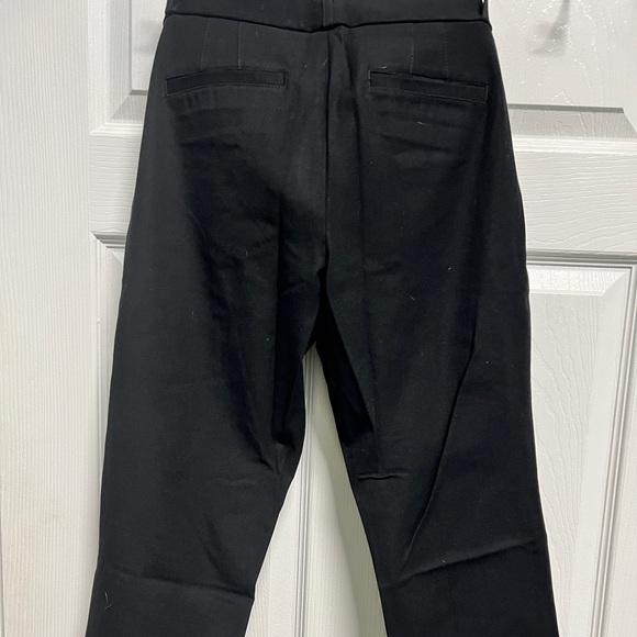 Black size 2 dress pants pockets on front and back - Picture 3 of 3